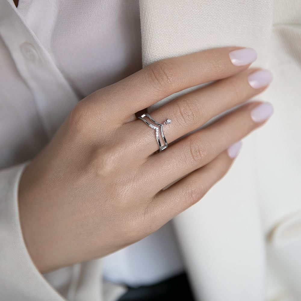 Double V Ring with Cubic Zirconia Pendant