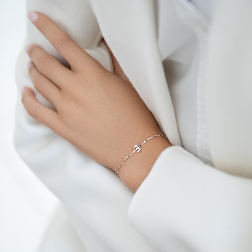 Bracelet with letter E