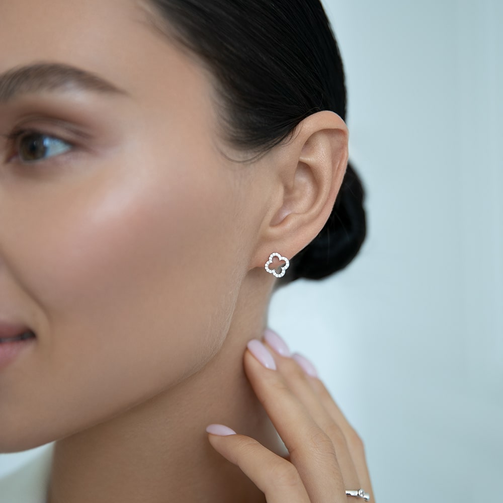 Stud Earrings Clover