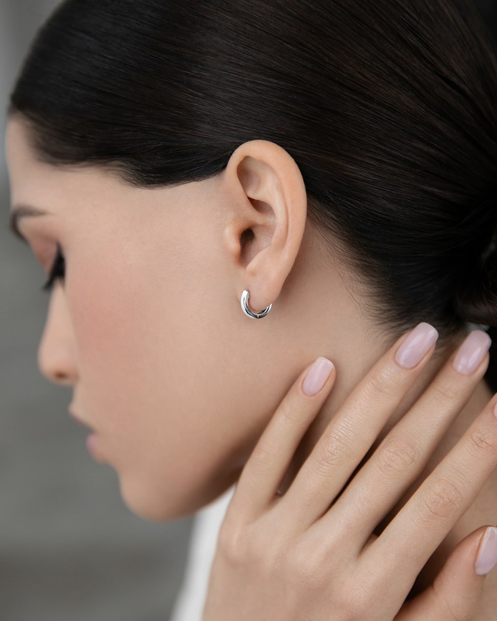 Huggies-earring with enamel 12 mm