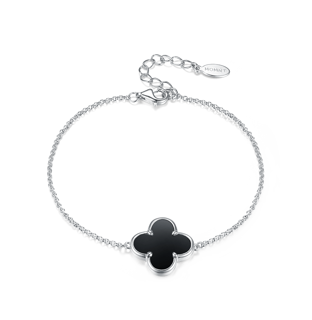 Clover bracelet with black onyx