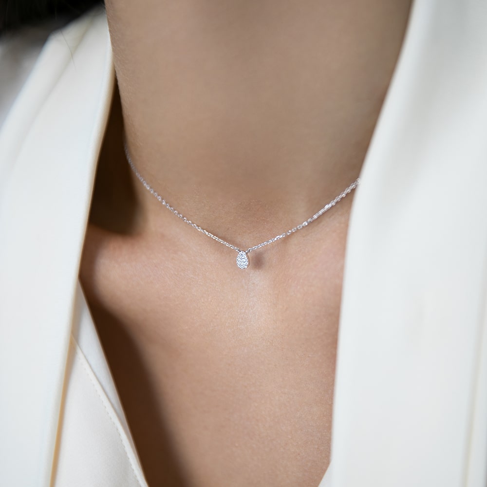 Necklace with a microdrop 35 cm