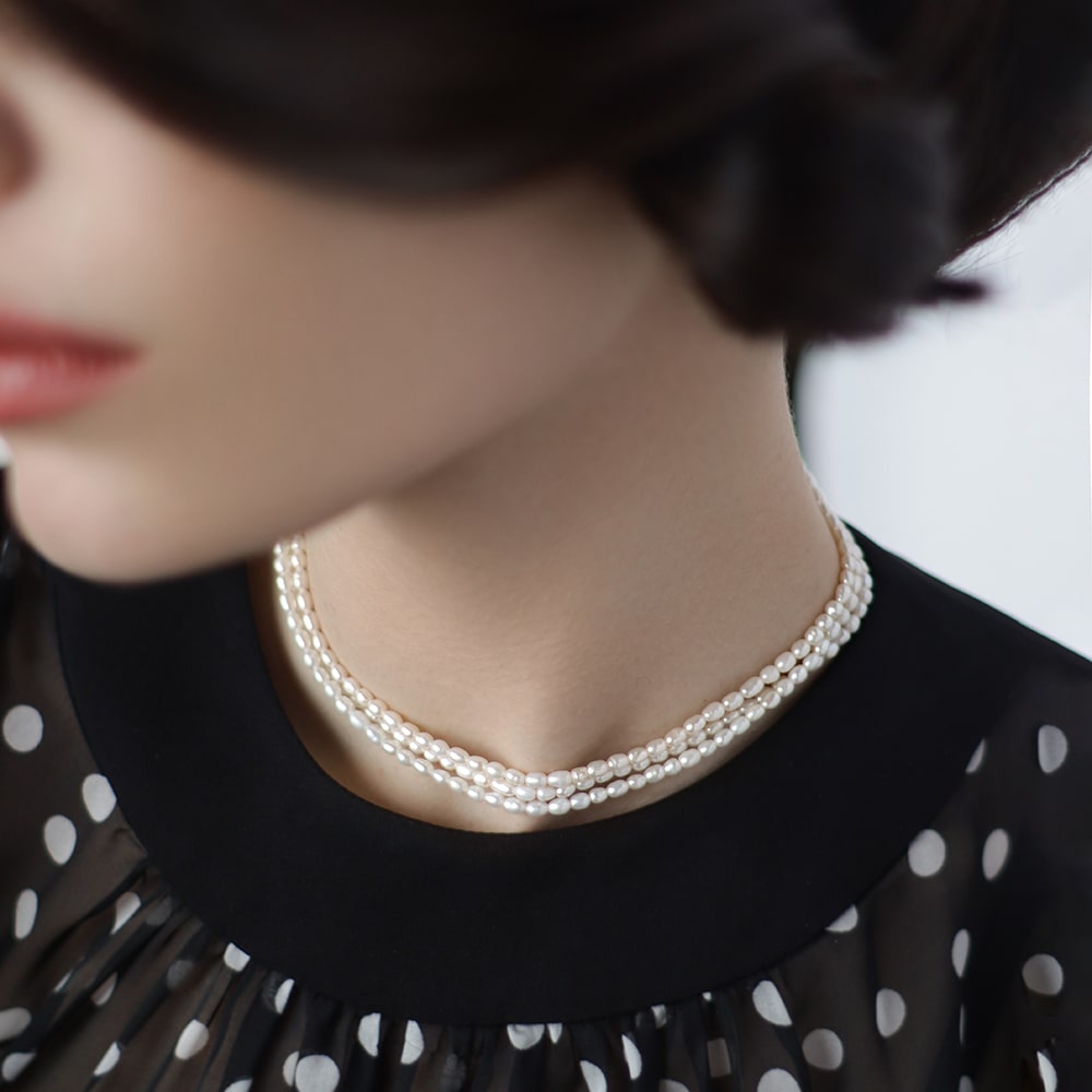 Pearl choker