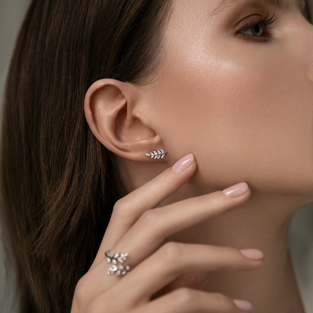 Stud earrings Rustle