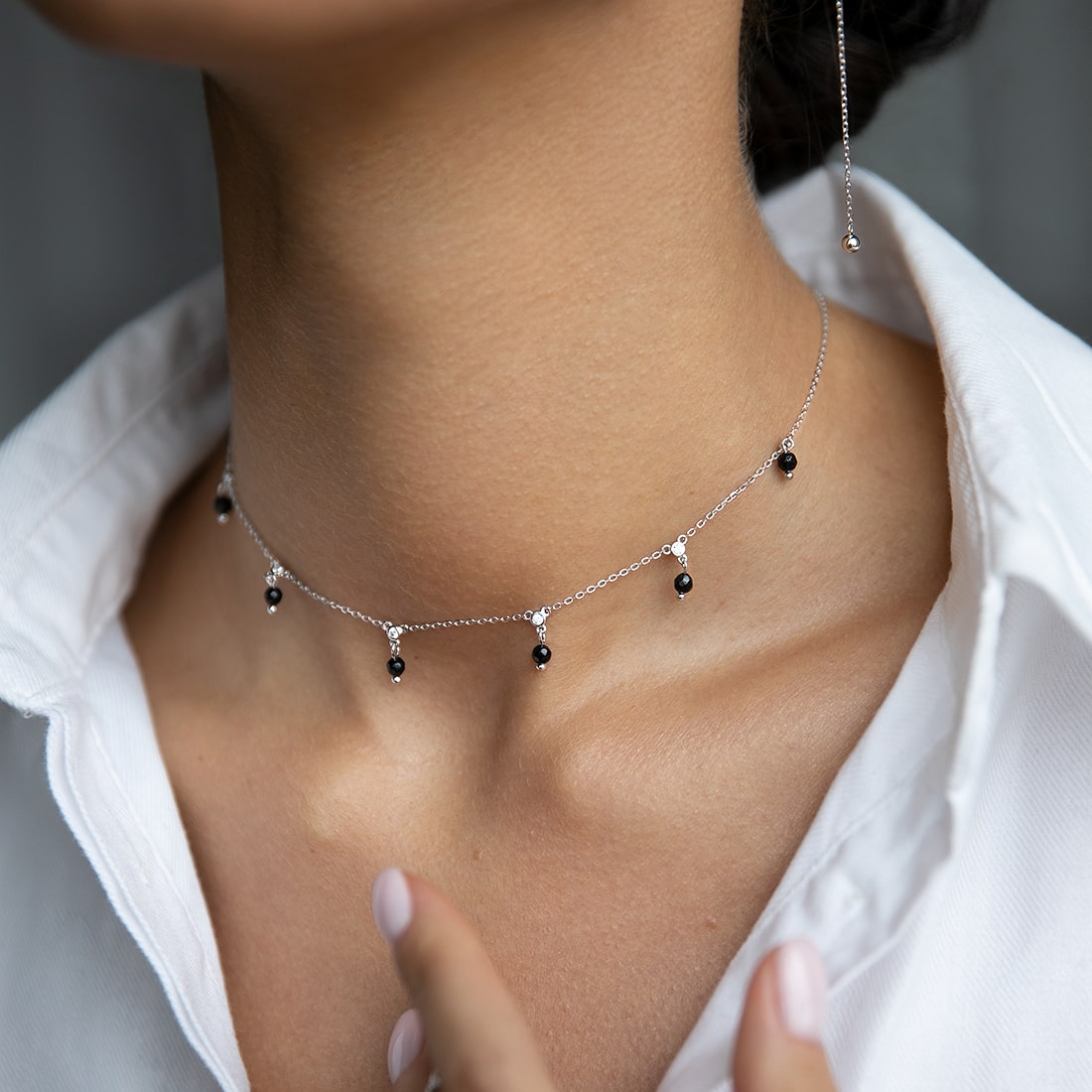 Choker with onyx