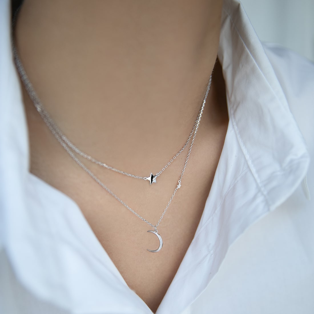 Double necklace Crescent without stones