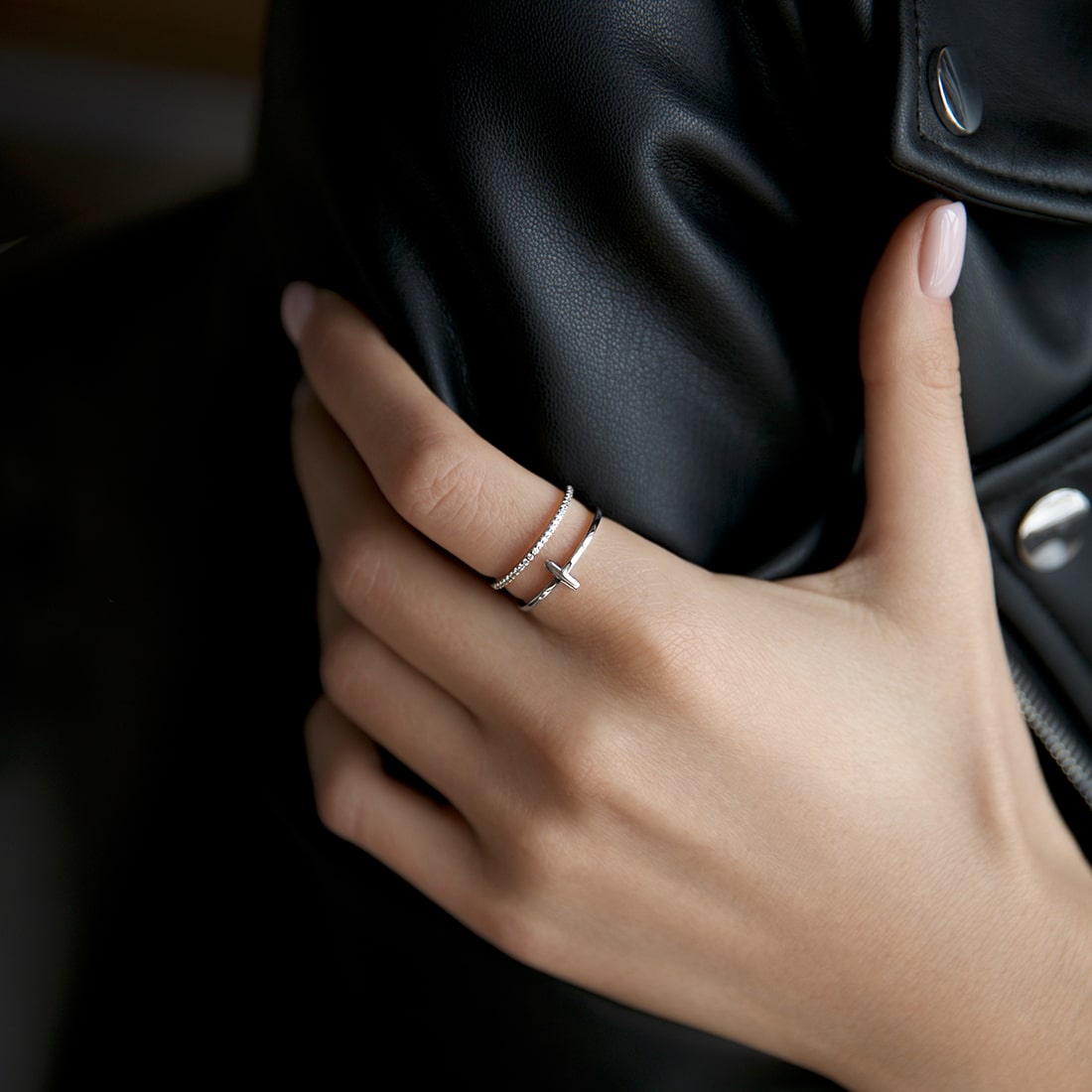 Double Ring Cross