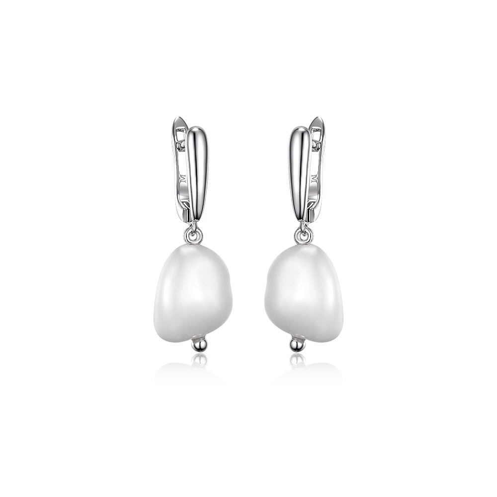 Earrings with Baroque pearls on an English lock
