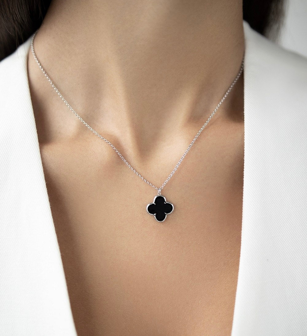 Clover necklace with black onyx