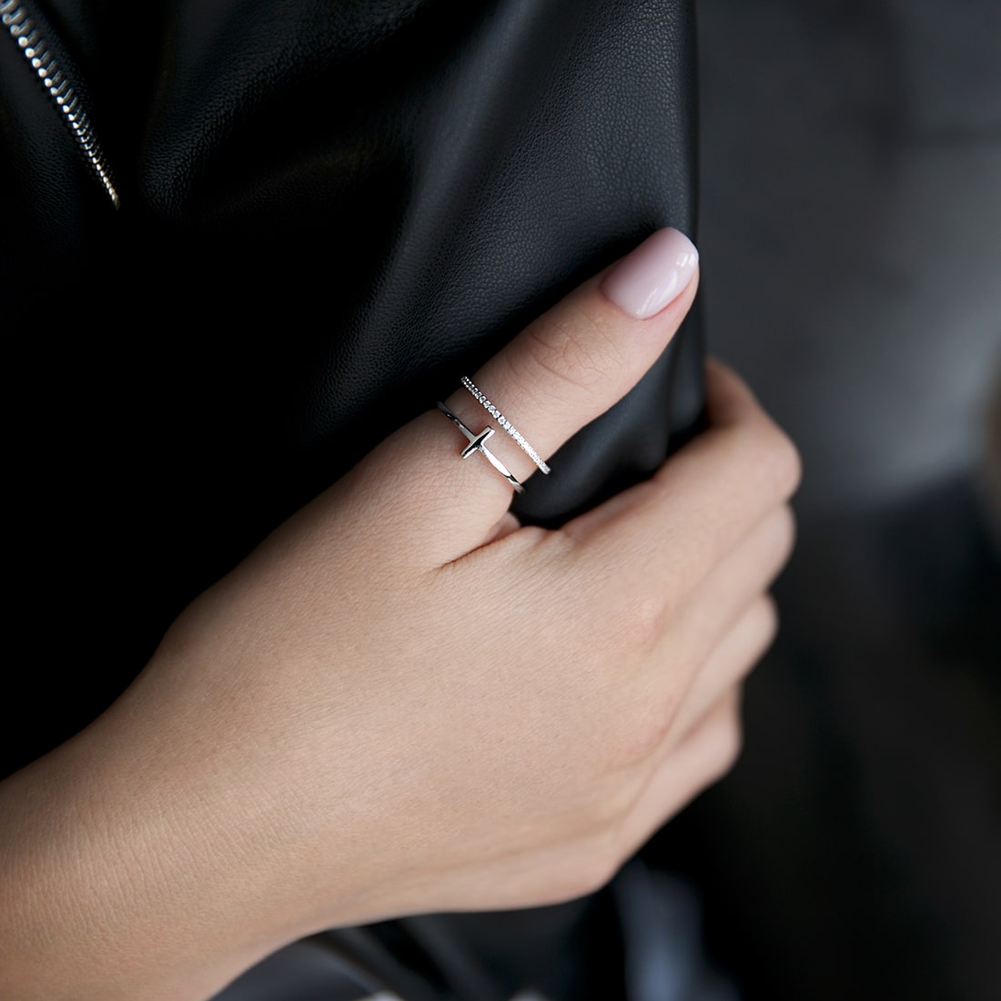 Double Ring Cross