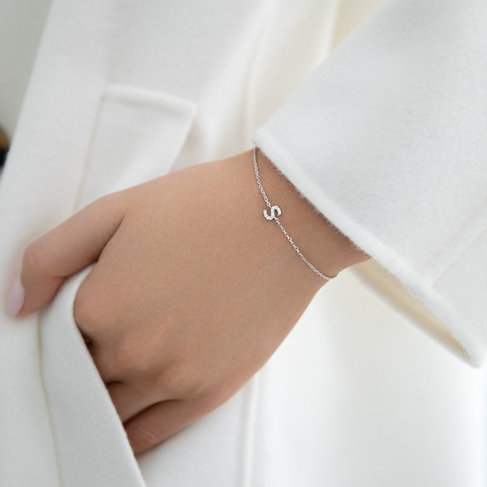 Bracelet with letter S