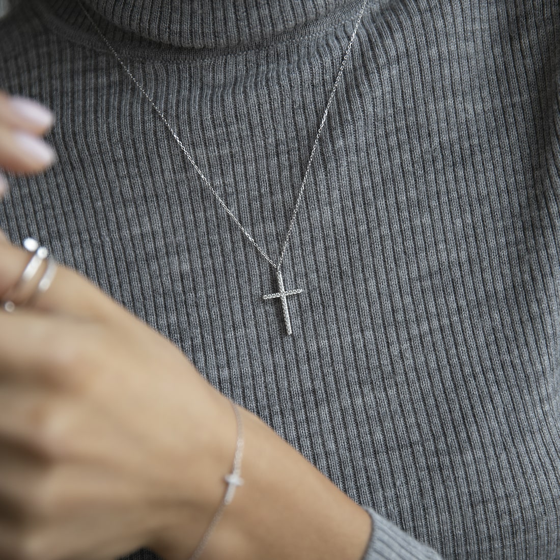 Necklace with a big cross