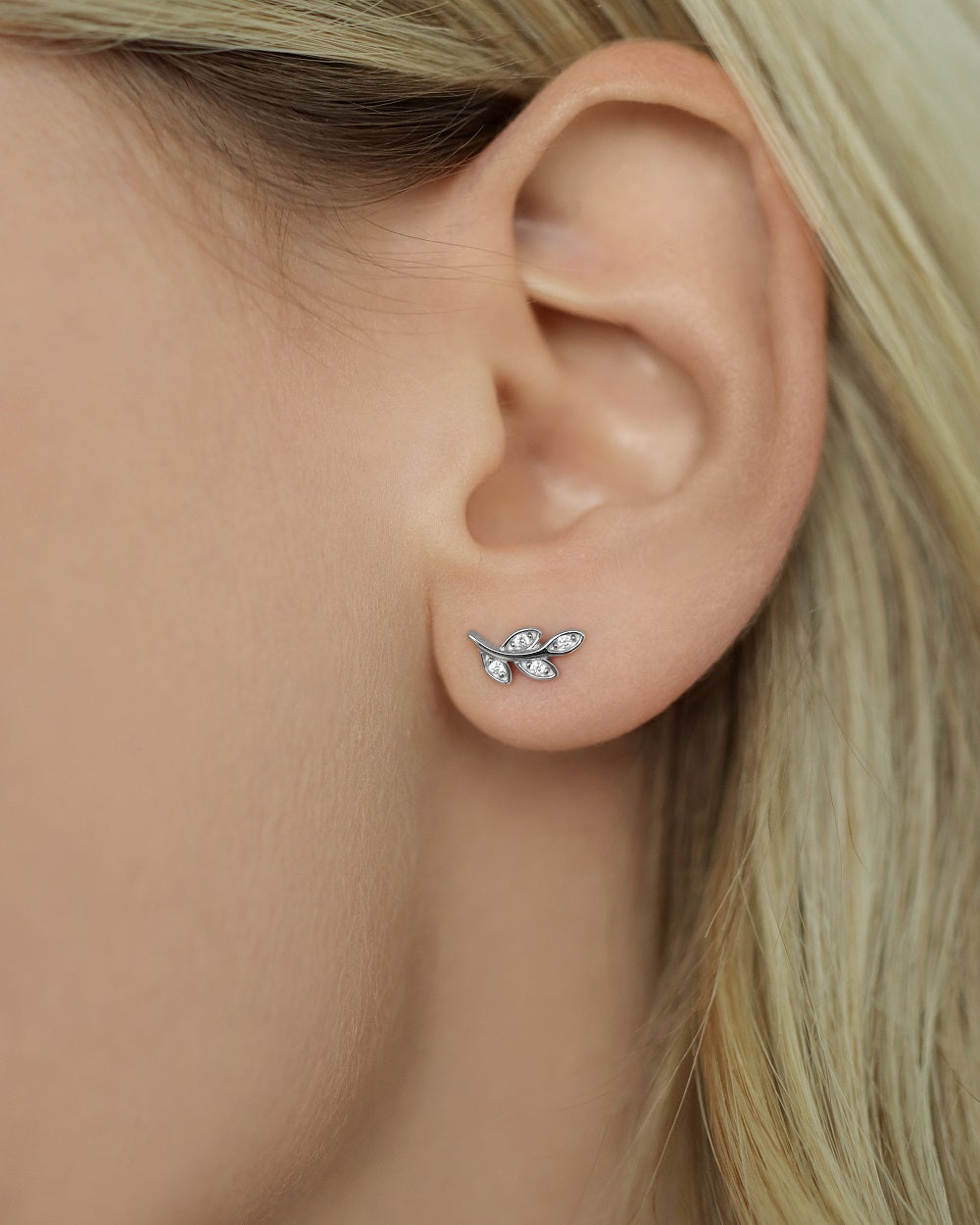 Stud earrings Twiglets with cubic zirconia