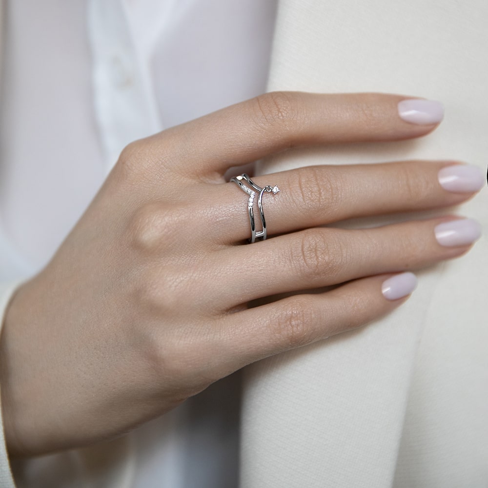 Double V Ring with Cubic Zirconia Pendant
