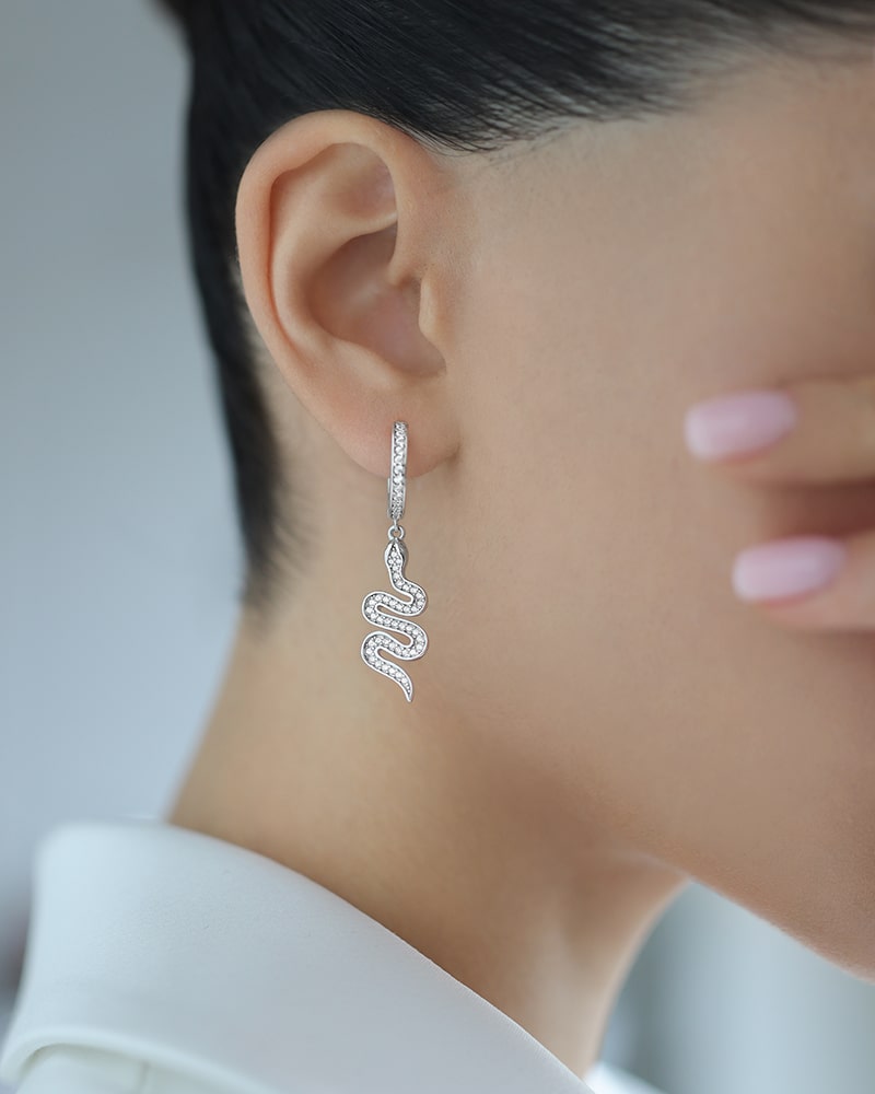 Huggies-earrings Snakes
