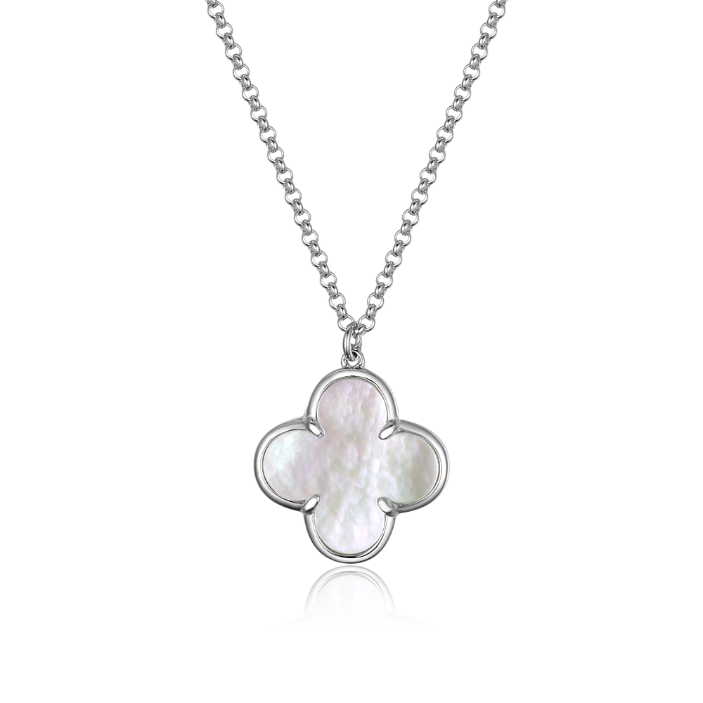 Clover Necklace with Mother of Pearl