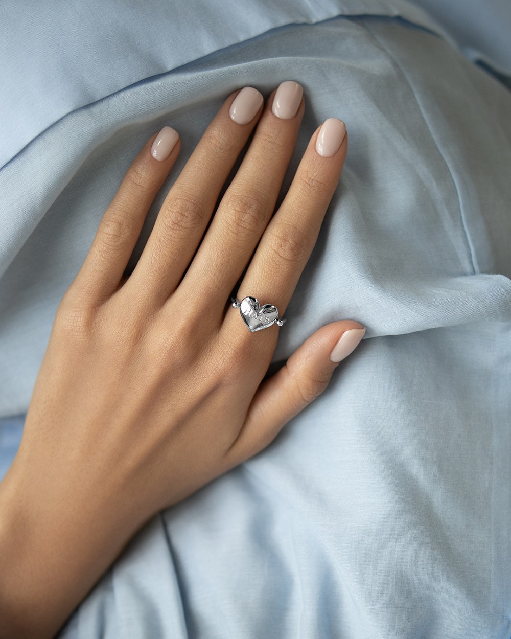 Ring Love and Hate
