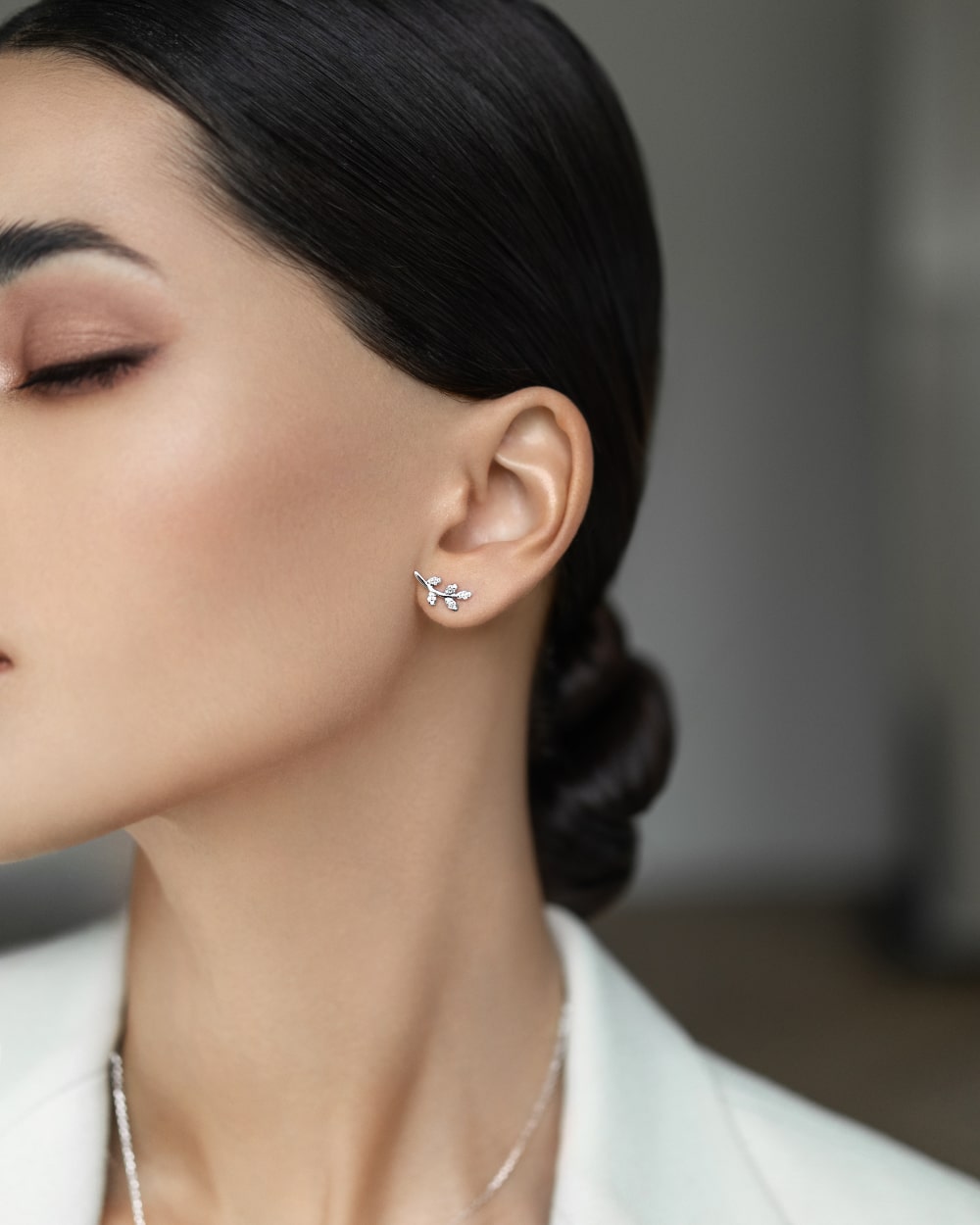 Earrings Leaflets