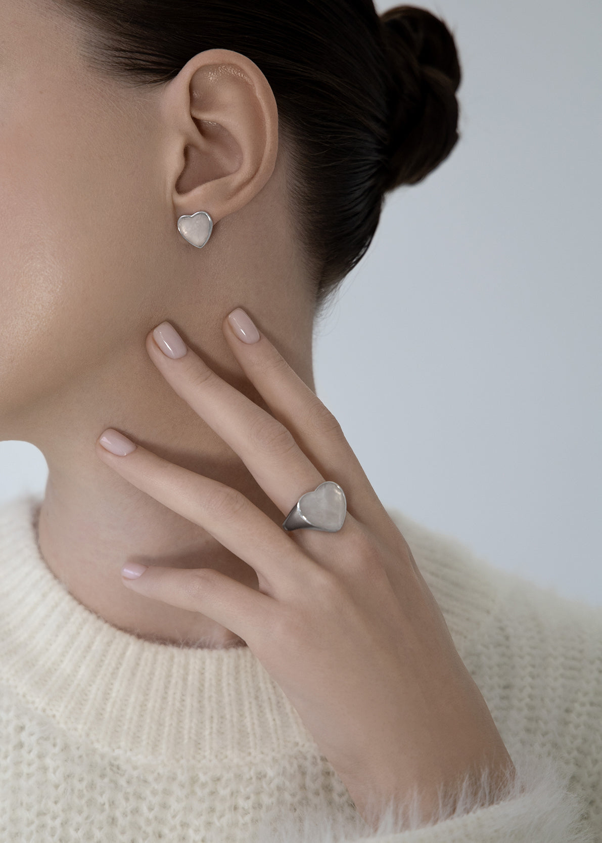 Heart ring with rose quartz