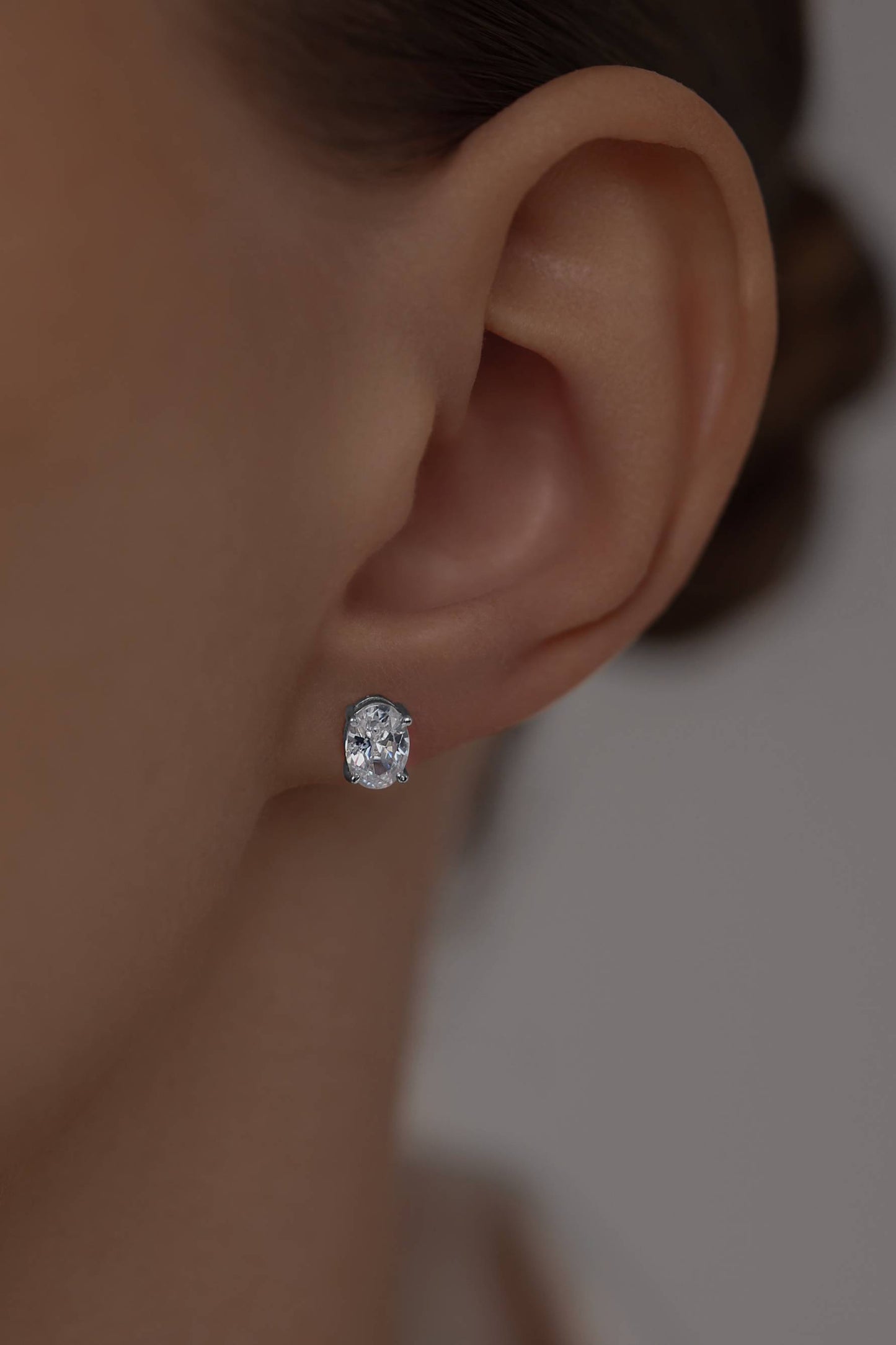 Earstuds with Oval cut high-grade cubic zirconia