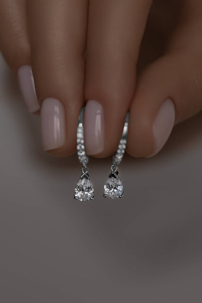 Earrings High-grade pear cut cubic zirconias with a french lock