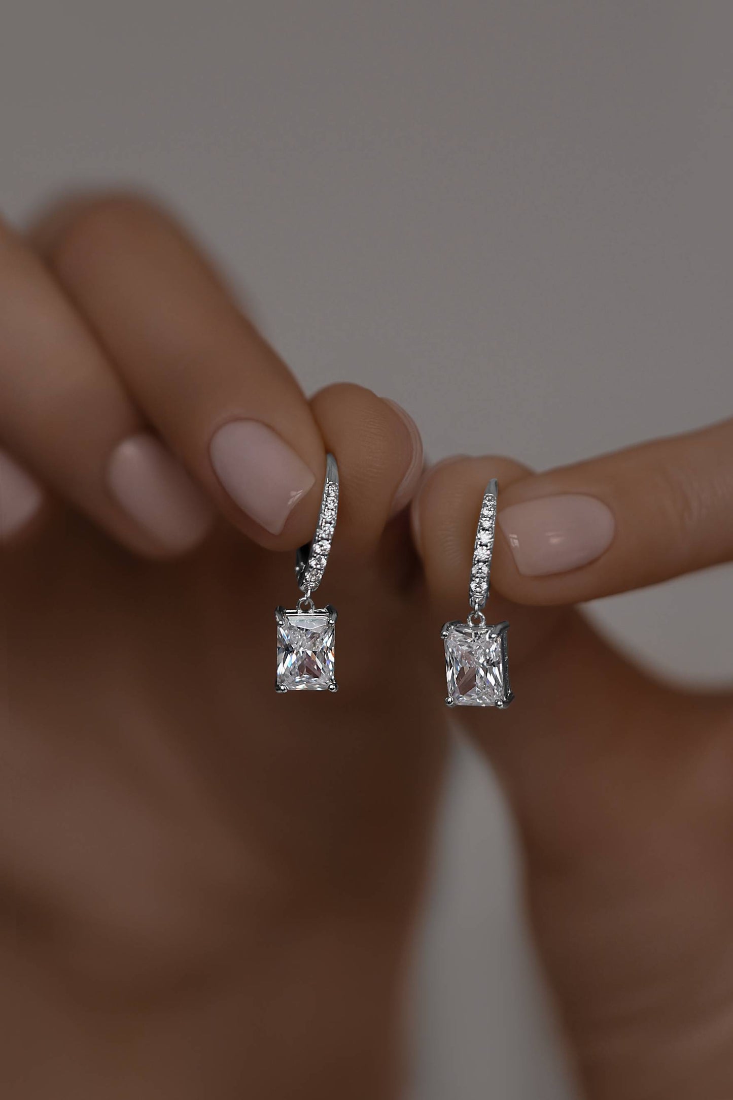 Earrings with Radiant cut High-grade cubic zirconias with a french lock