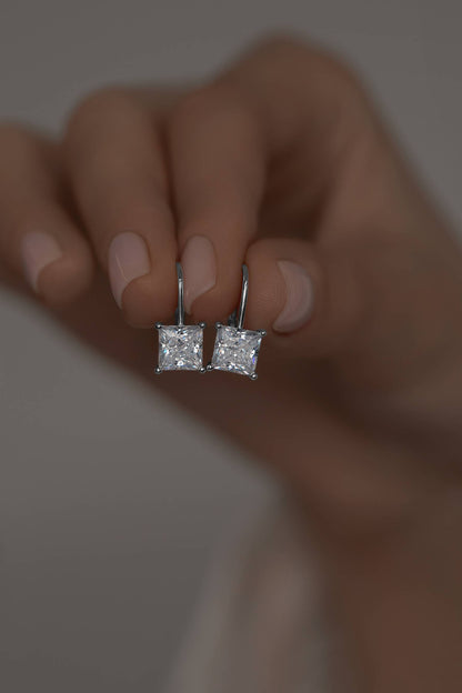 Earrings on French Lock with diamond imitation in Cushion cut