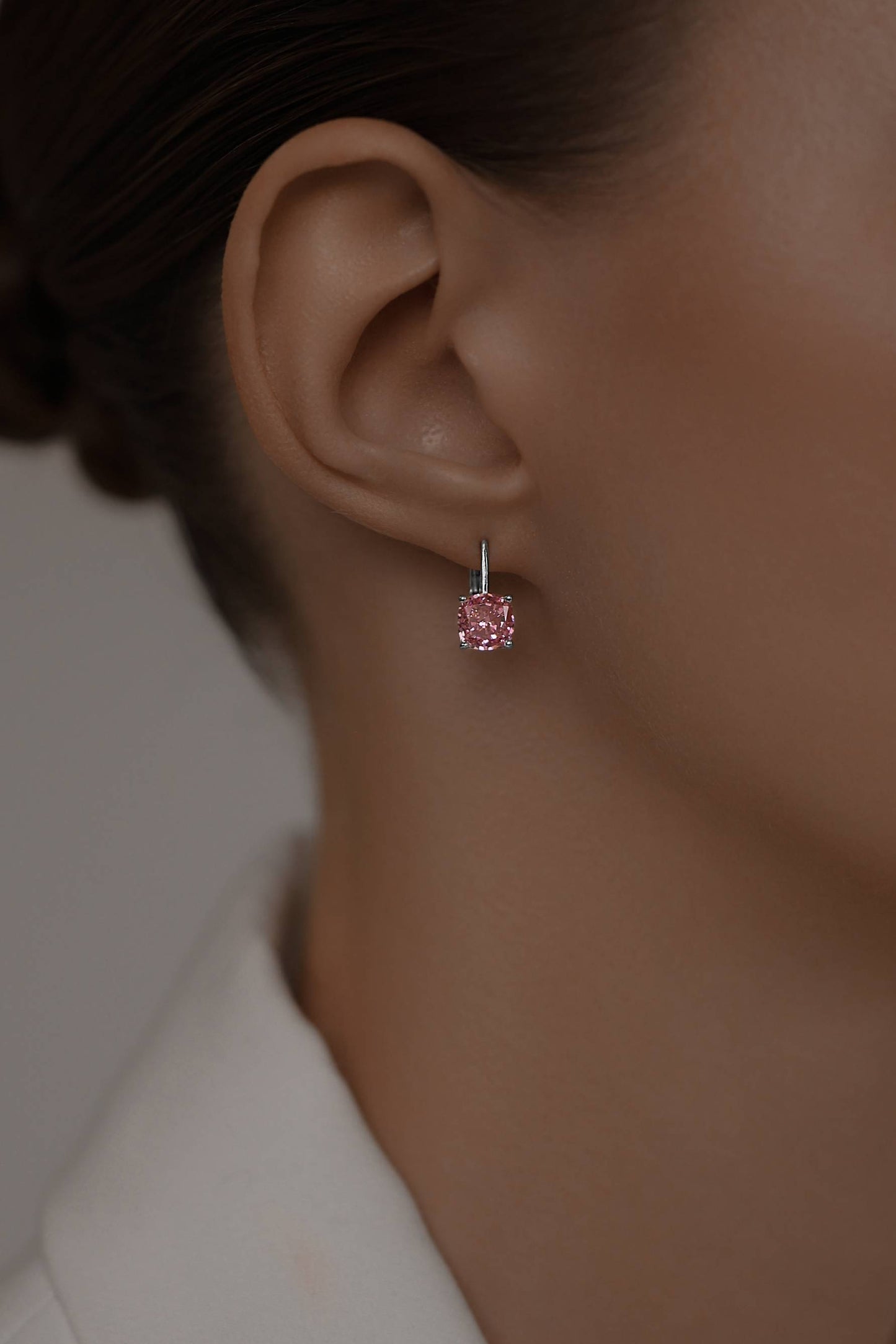 Earrings on French Lock with pink diamond imitation in Cushion cut