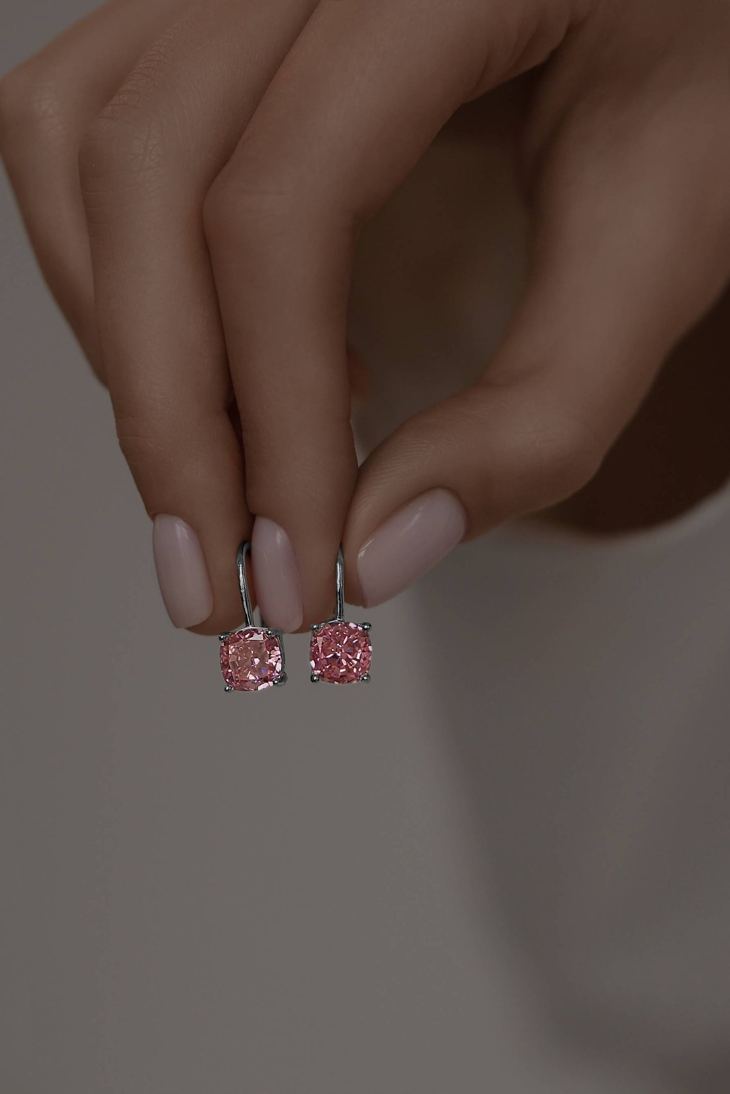 Earrings on French Lock with pink diamond imitation in Cushion cut