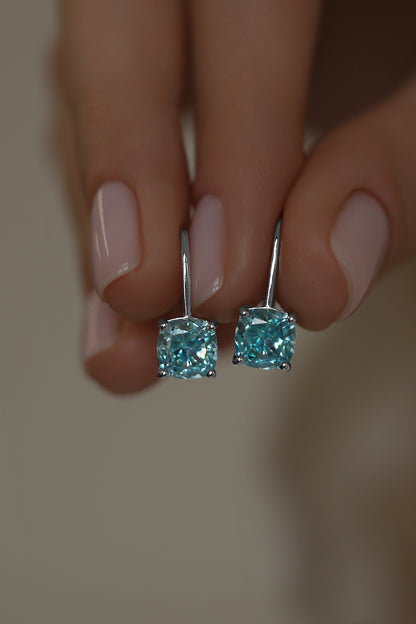 Earrings on French Lock with blue diamond imitation in Cushion cut