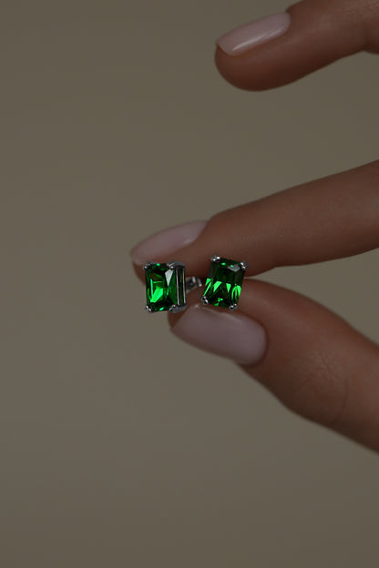 Earstuds with emerald Radiant cut high-grade cubic zirconia