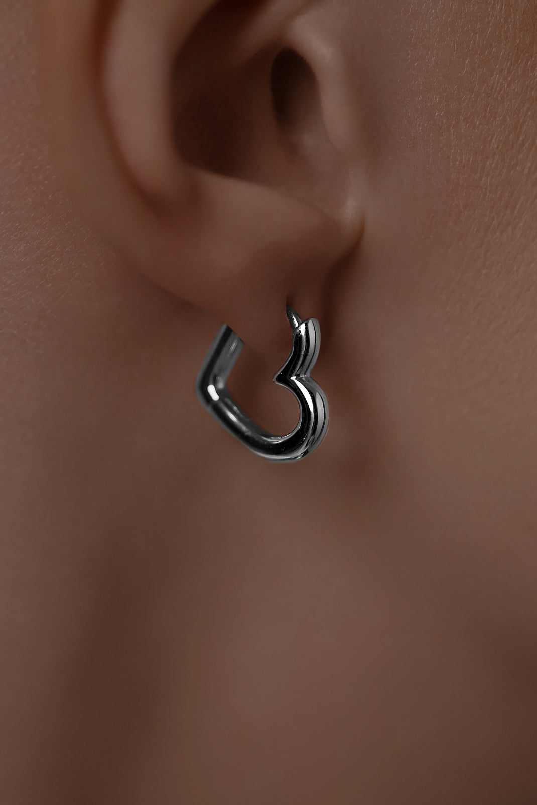 Earrings Heart Side-view