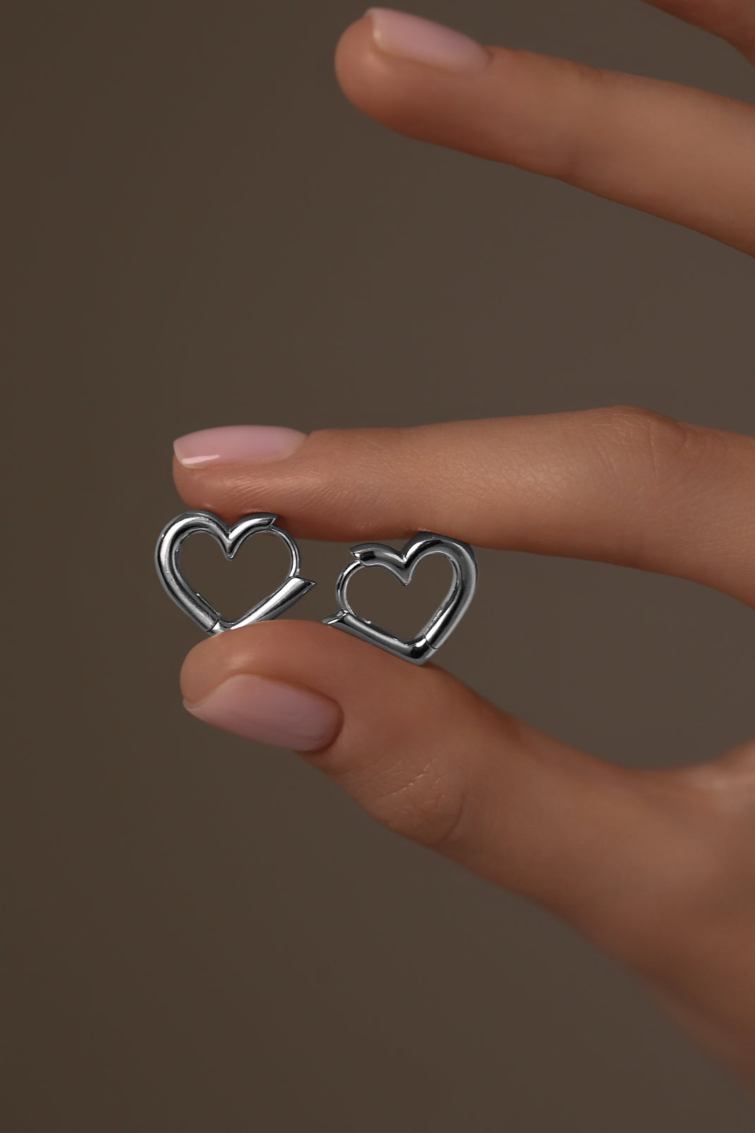 Earrings Heart Side-view