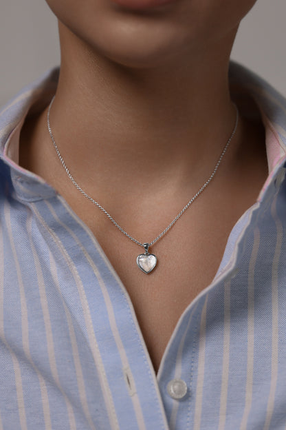 Necklace Heart with white mother of pearl