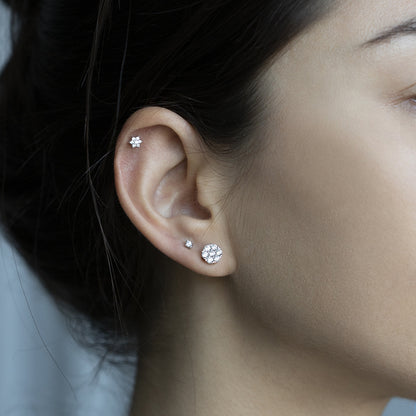 Stud earrings with cubic zirconia 2 mm