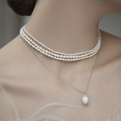 Pearl choker