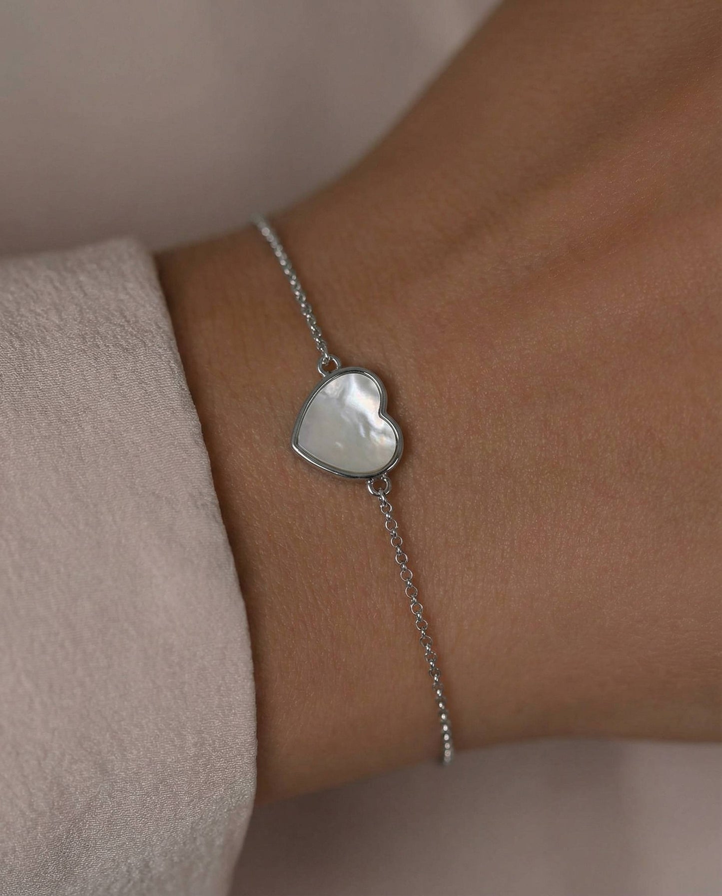 Bracelet Heart with white mother of pearl