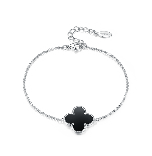 Clover bracelet with black onyx