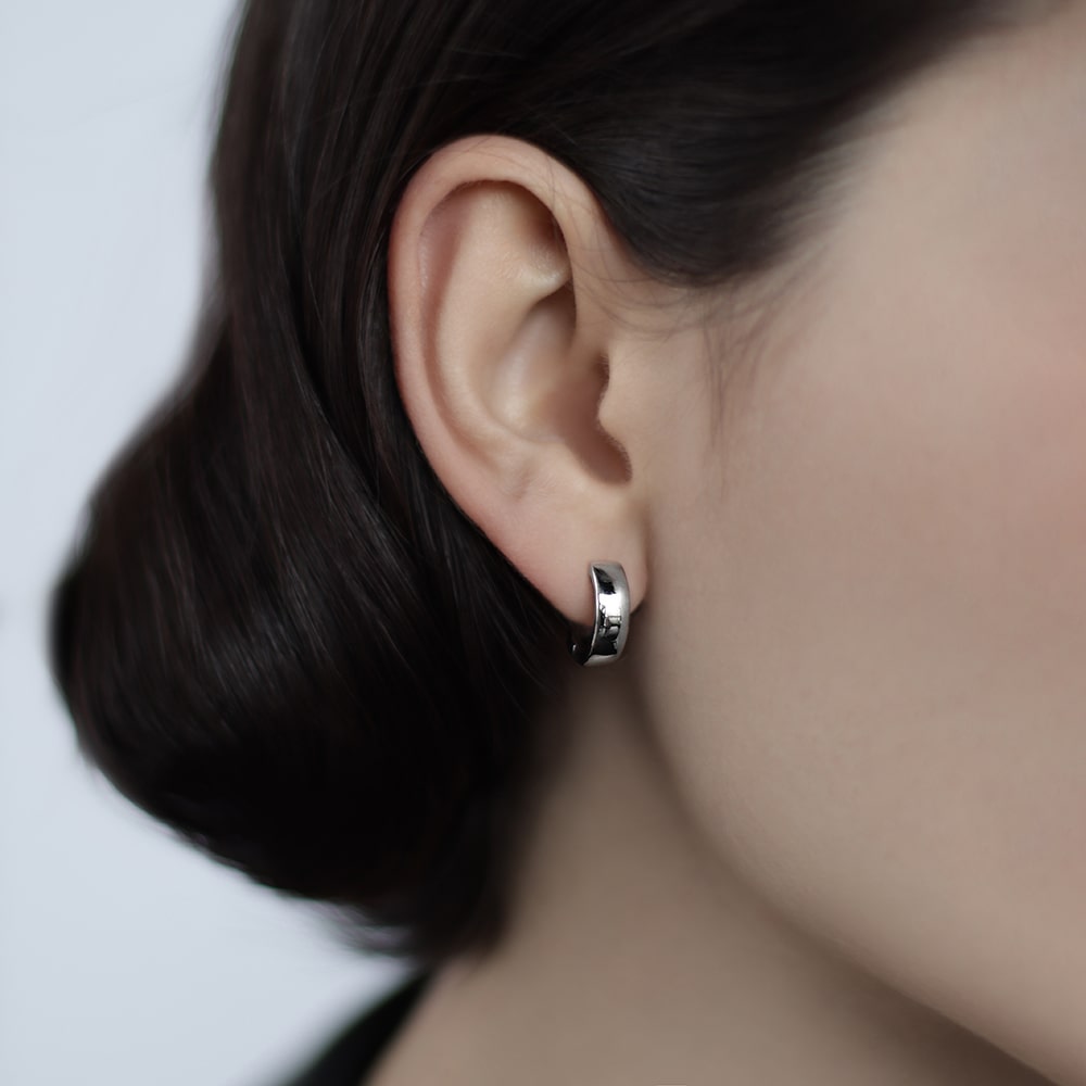 Earrings with removable part