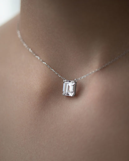 Necklace with a stone in a baguette cut
