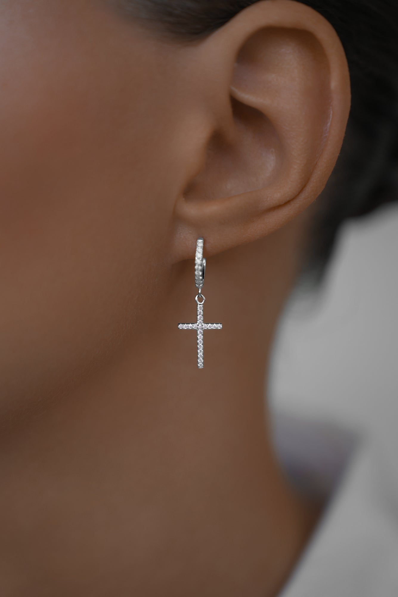 Earrings Crosses on huggies lock