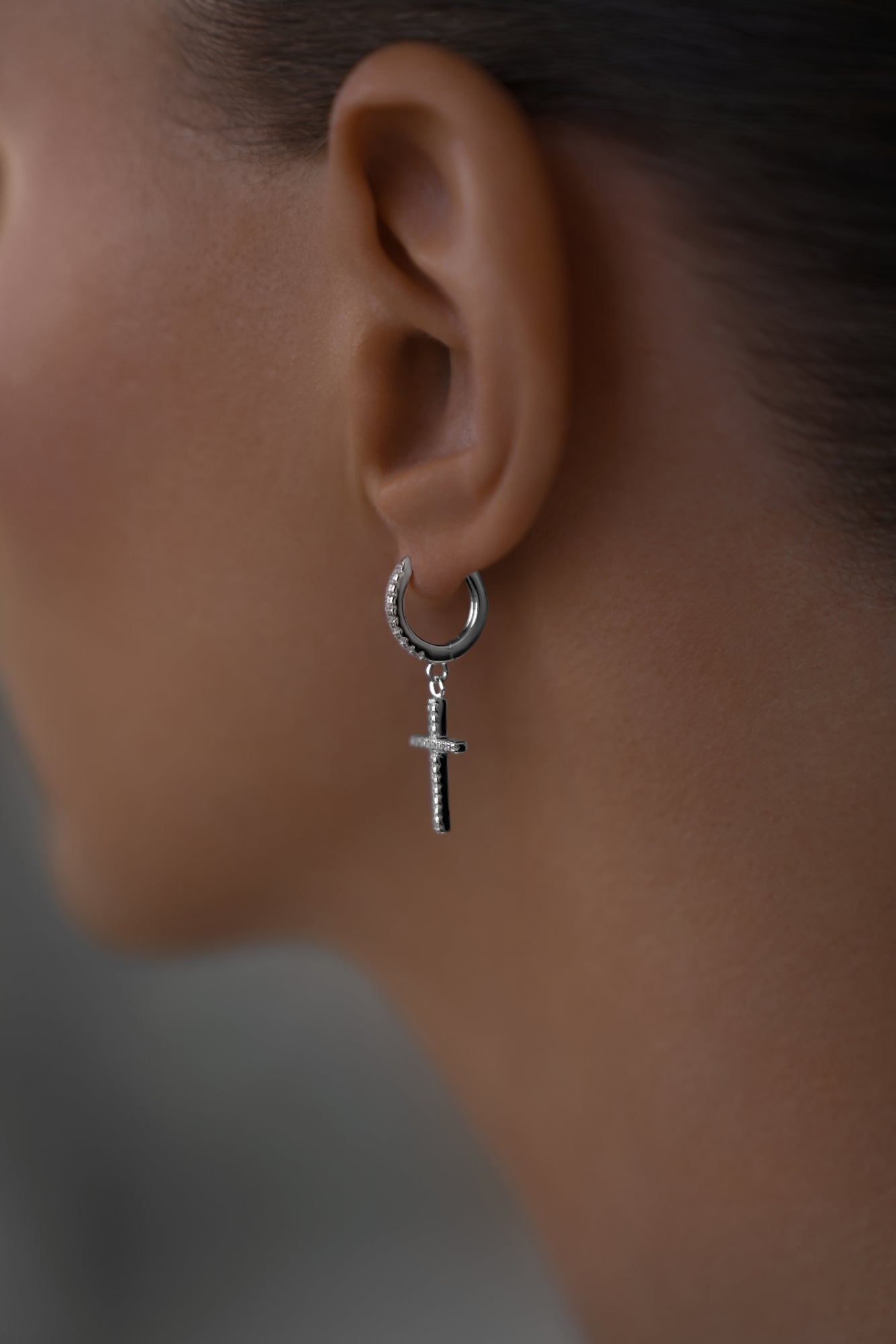 Earrings Crosses on huggies lock