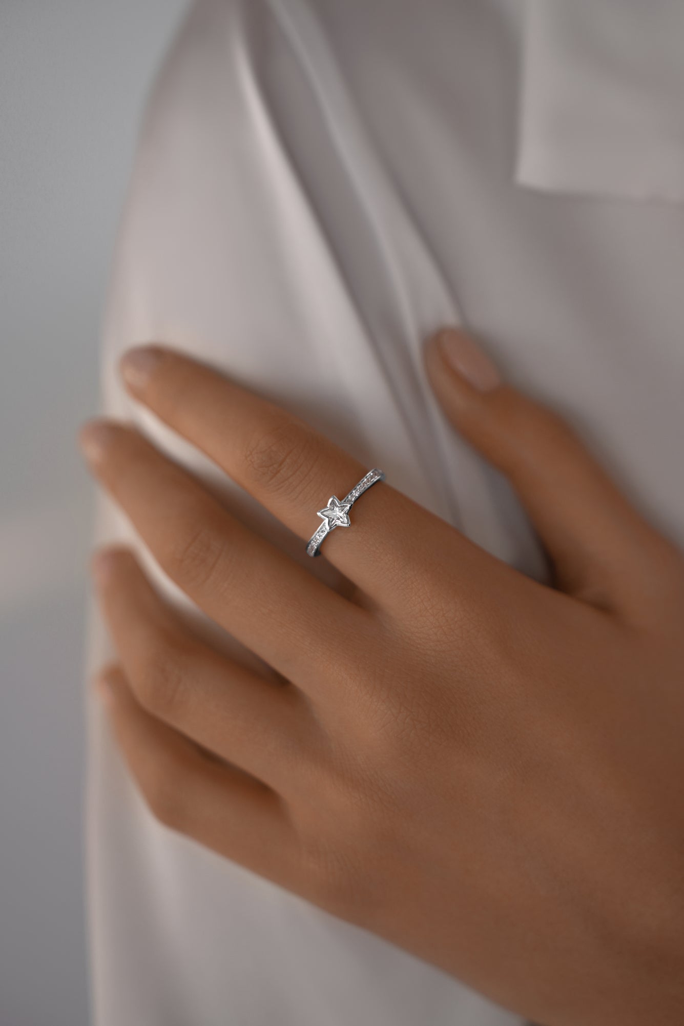 Ring Single star