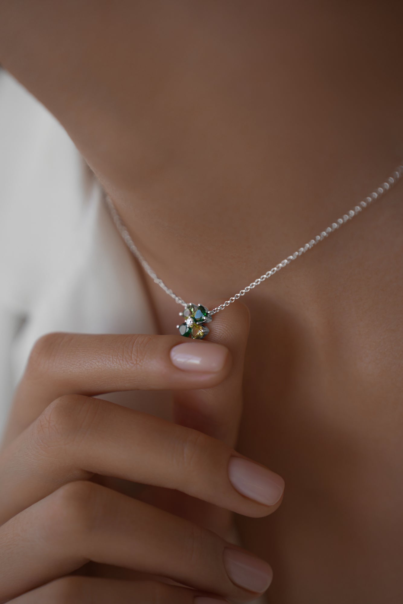 Necklace Lucky with green stones