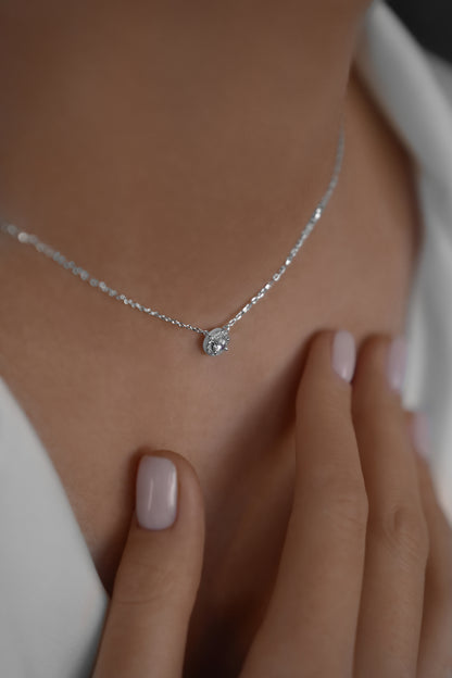 Necklace Pavé Solitaire