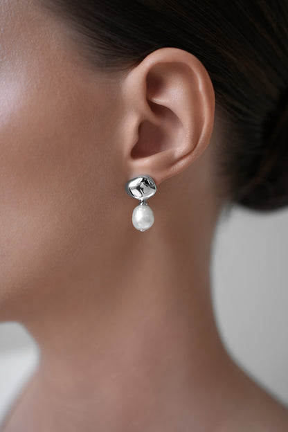 Earrings-grains with natural pearls