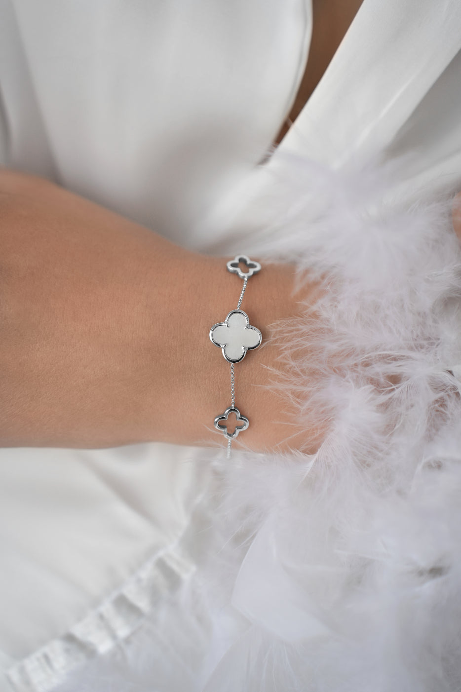 Bracelet 3 clovers with white MOP