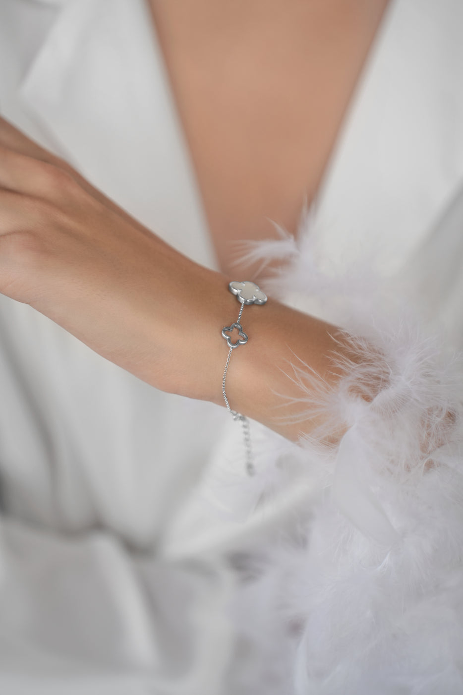 Bracelet 3 clovers with white MOP