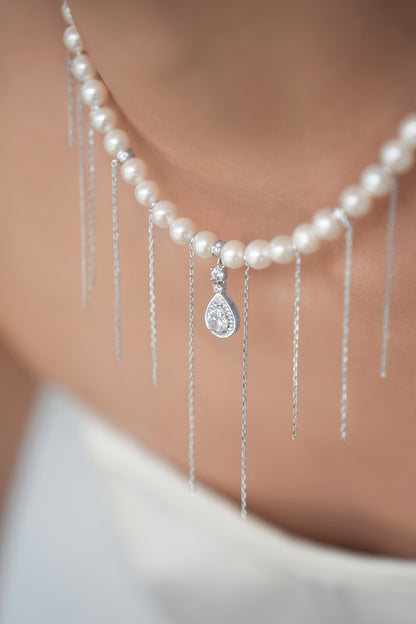 Pearl Choker Dancing Queen