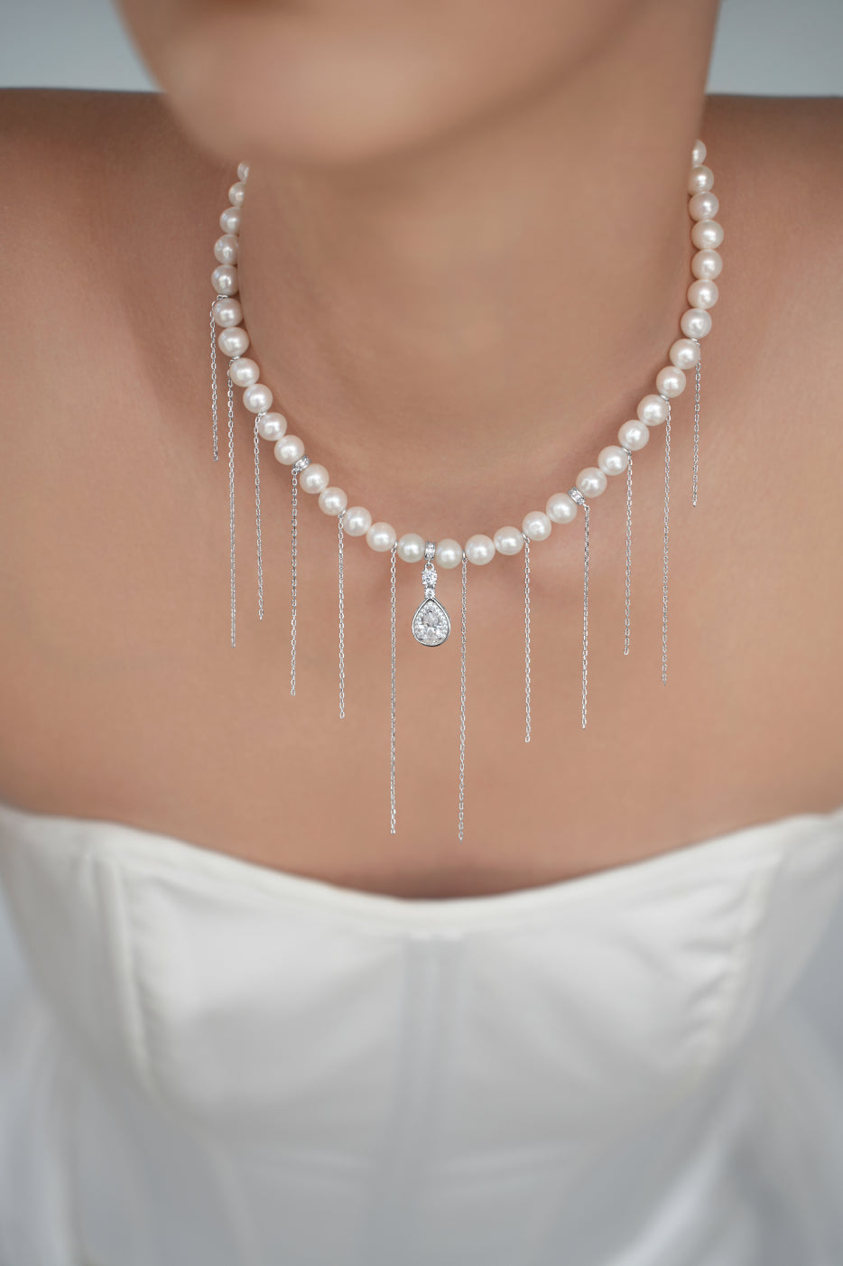 Pearl Choker Dancing Queen